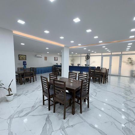 Pacific Inn Eco Central Gurgaon Eksteriør billede