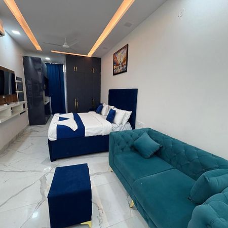 Pacific Inn Eco Central Gurgaon Eksteriør billede