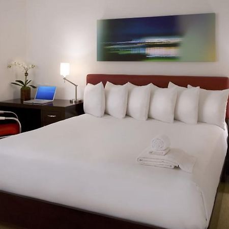 Pacific Inn Eco Central Gurgaon Eksteriør billede