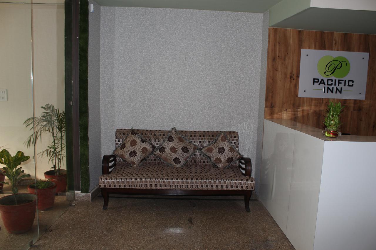Pacific Inn Eco Central Gurgaon Eksteriør billede