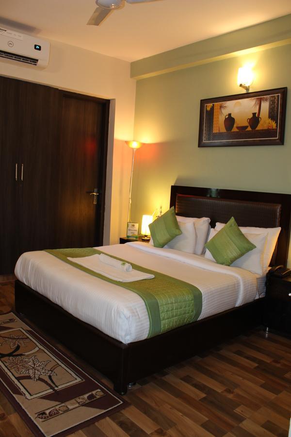 Pacific Inn Eco Central Gurgaon Eksteriør billede