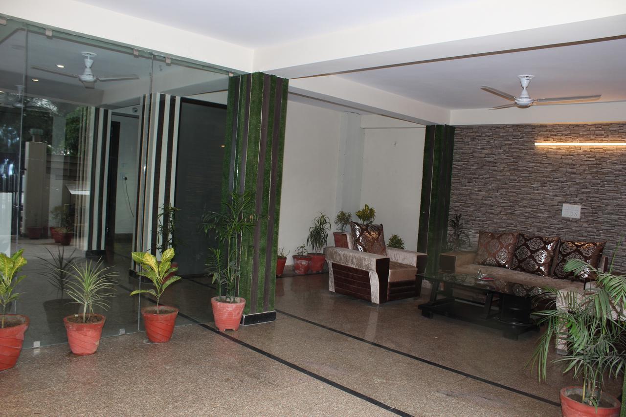 Pacific Inn Eco Central Gurgaon Eksteriør billede