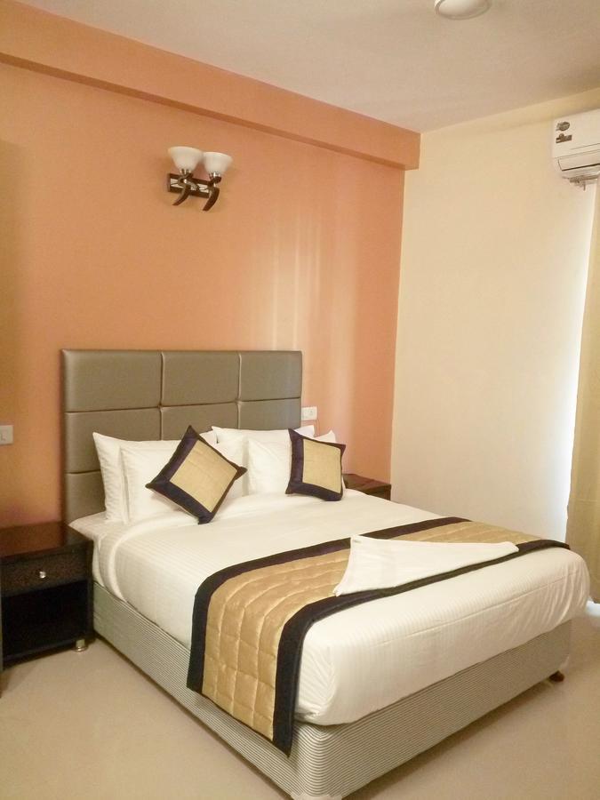 Pacific Inn Eco Central Gurgaon Eksteriør billede